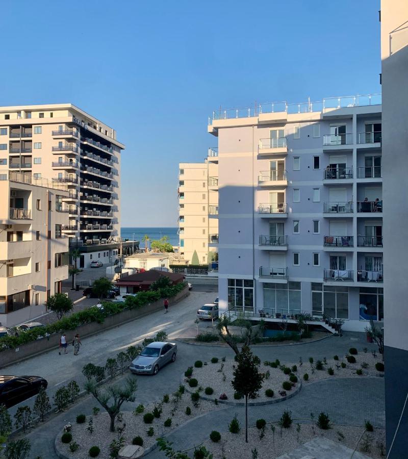 Viktoria'S Apartments Shëngjin Buitenkant foto