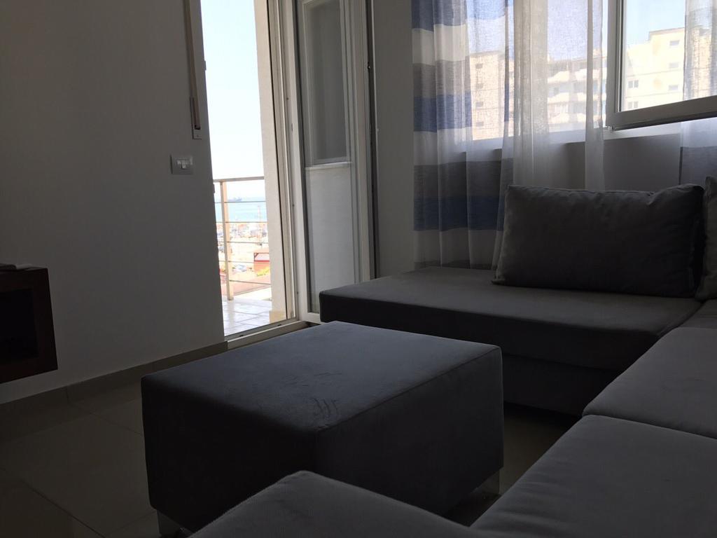 Viktoria'S Apartments Shëngjin Buitenkant foto